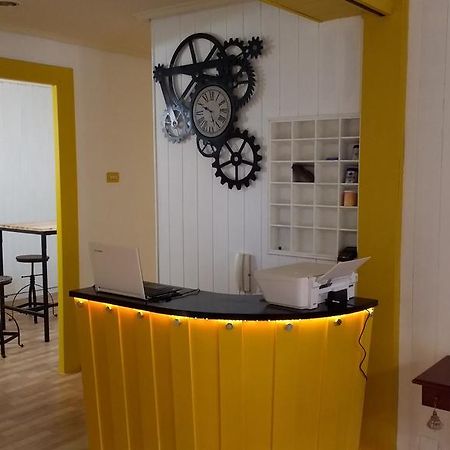 The Bridge Hotel Zaragoza Bagian luar foto