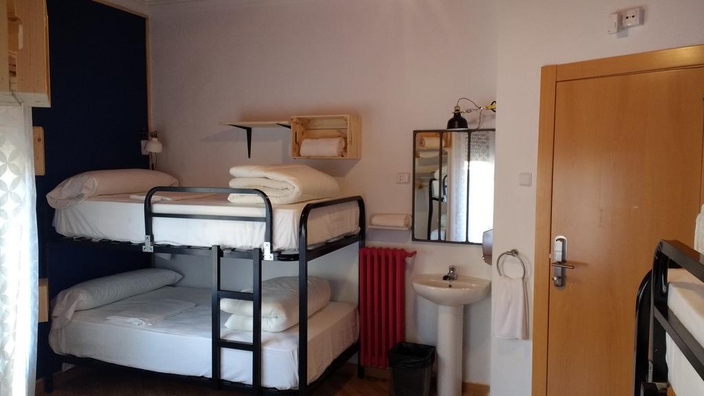 The Bridge Hotel Zaragoza Bagian luar foto